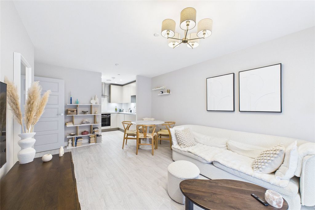 Property photo 1 of 10 Picture No. 12