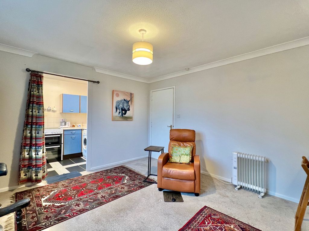 Property photo 3 of 21