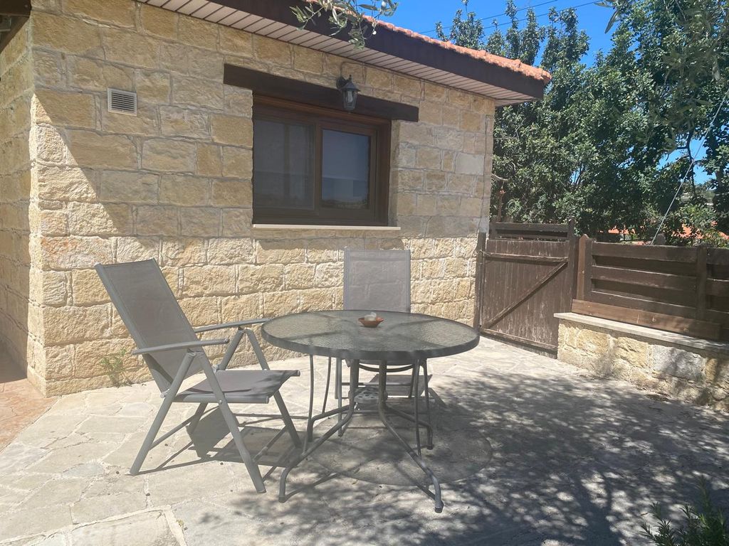 Property photo 3 of 21
