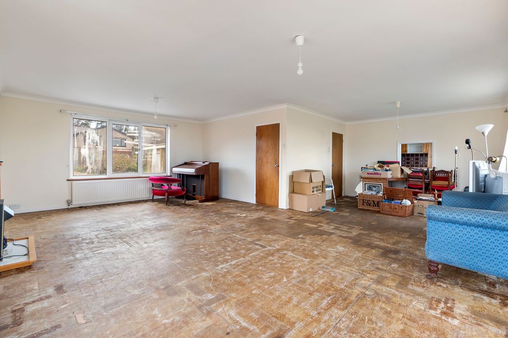 Property photo 3 of 30