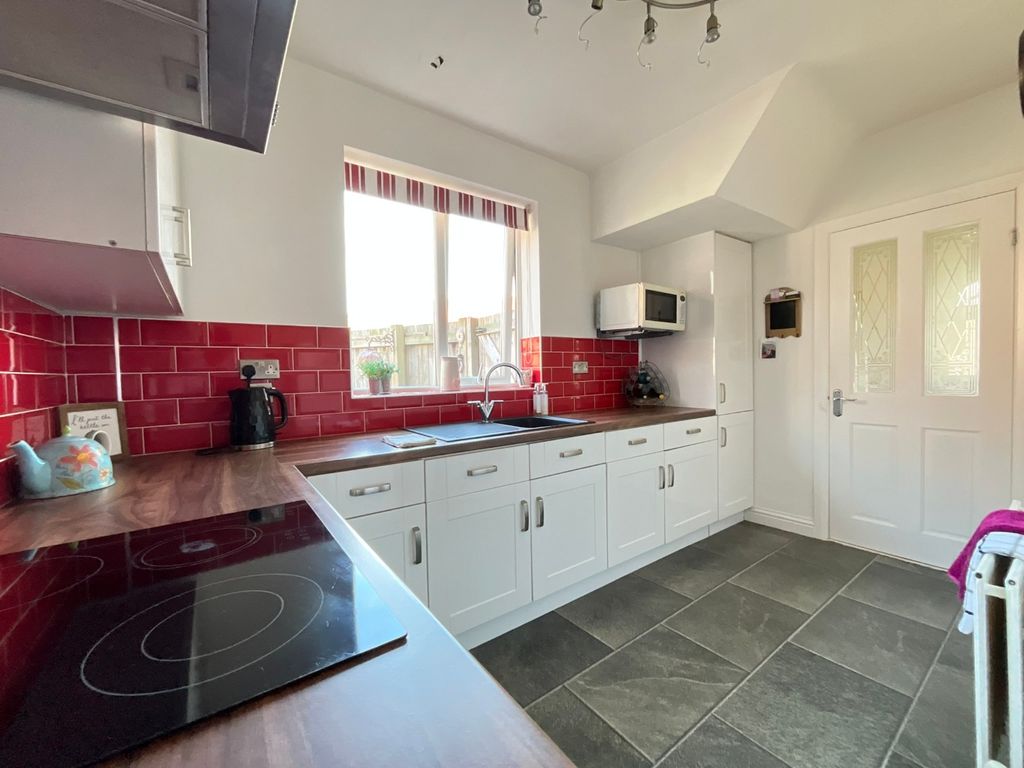 Property photo 3 of 27 4380927