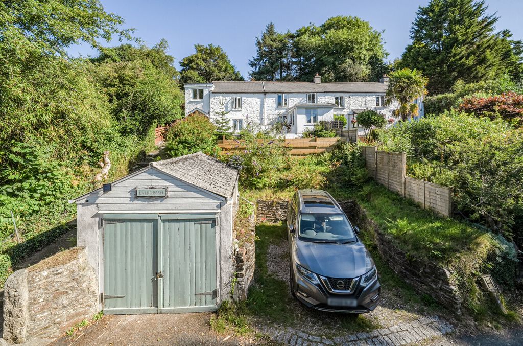 Property photo 1 of 16 External