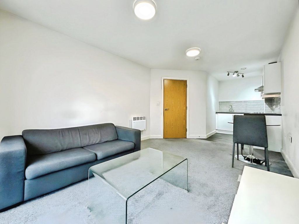 Property photo 2 of 8 Picture No. 22