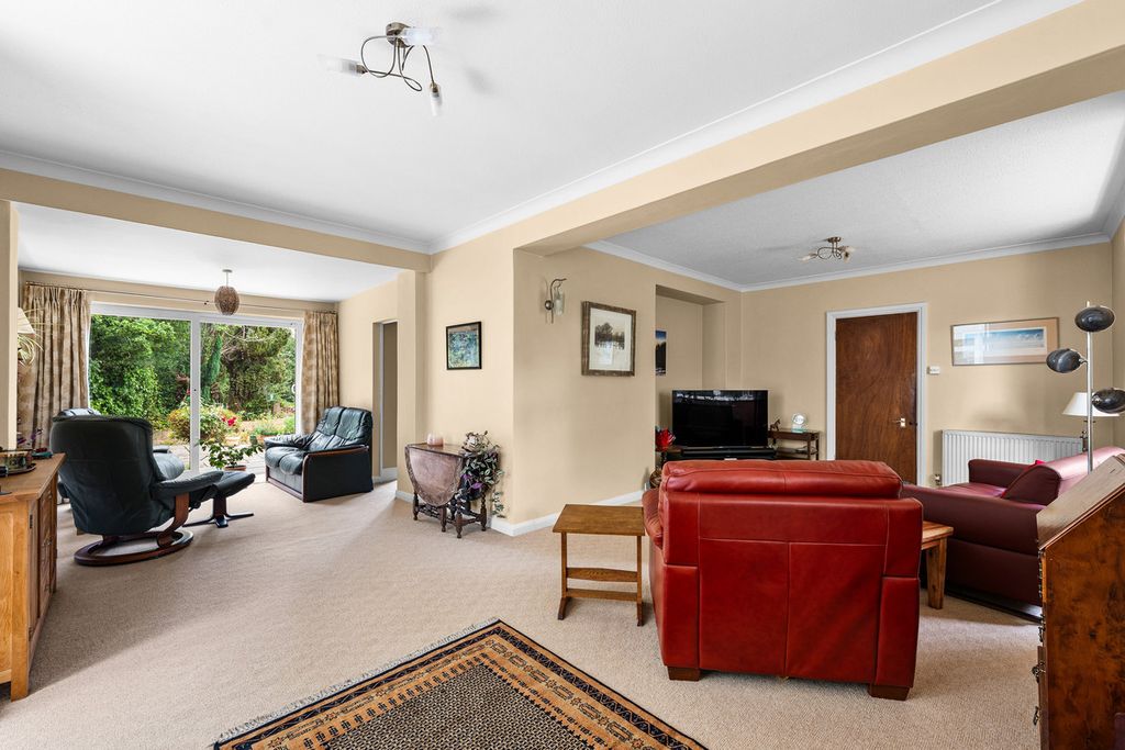 Property photo 2 of 22