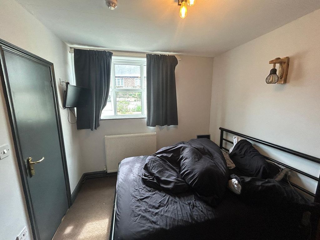 Additional image 33 of 21 bed flat for saleBroad Green, Wellingborough, Northamptonshire NN8