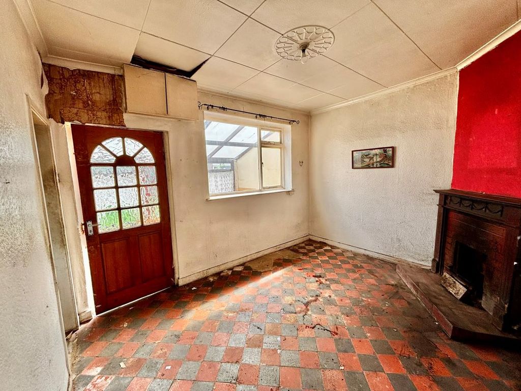 Property photo 3 of 10 Image 3
