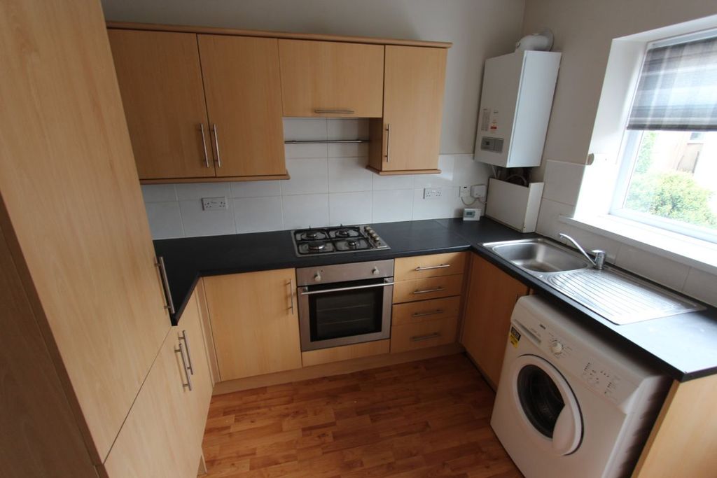 Property photo 2 of 9