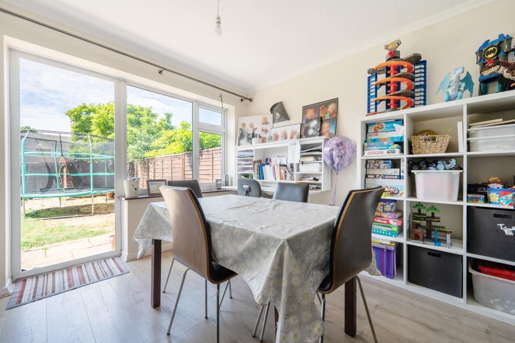 Property photo 3 of 21 Dining