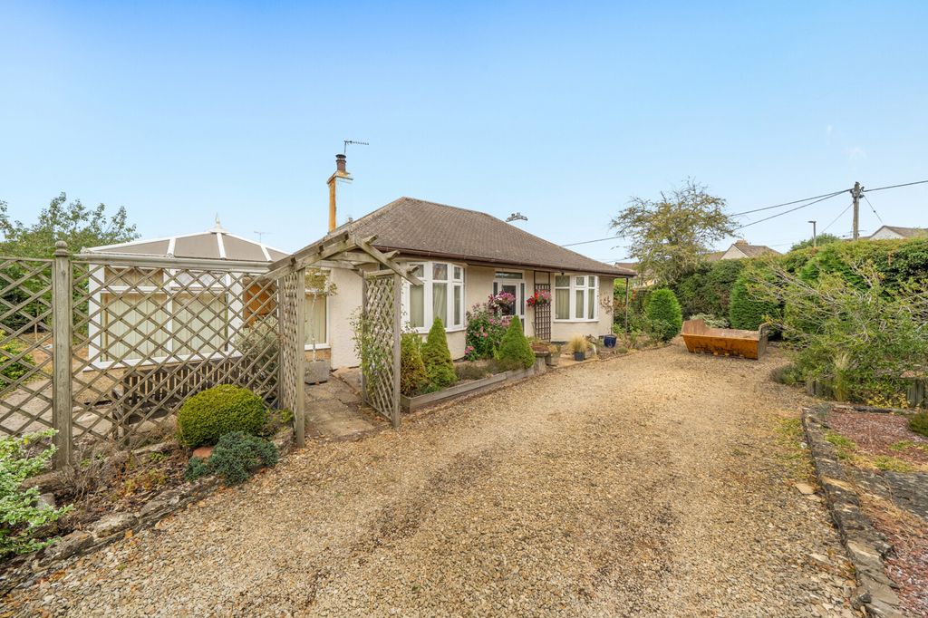 Property photo 1 of 20 External