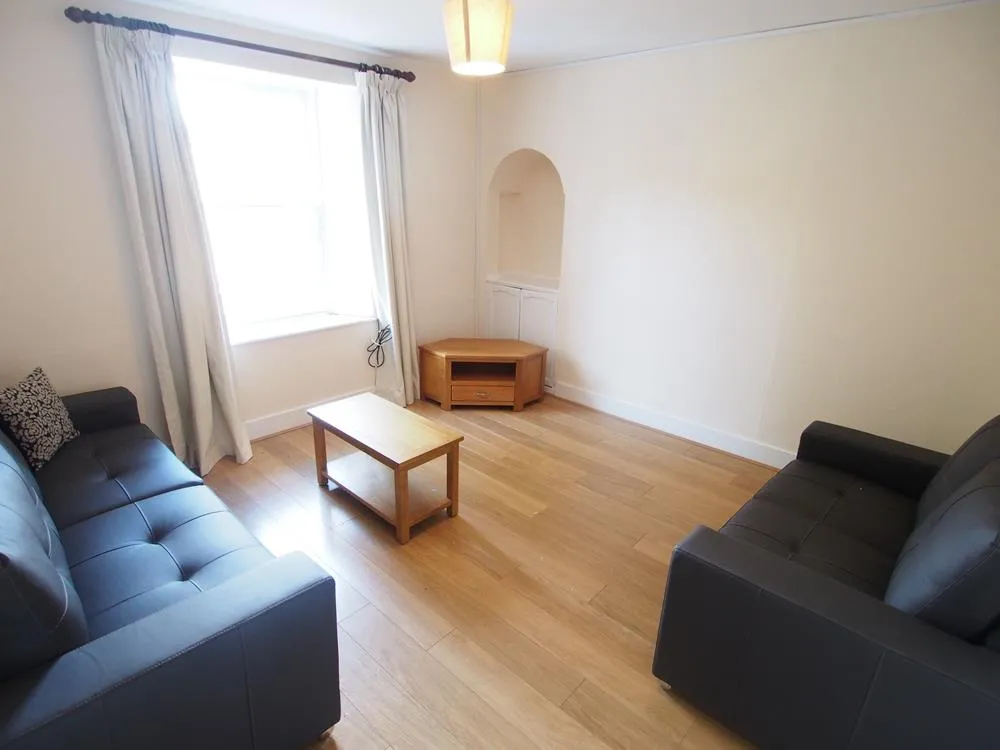 Apartment in First Floor AB11 - View 3