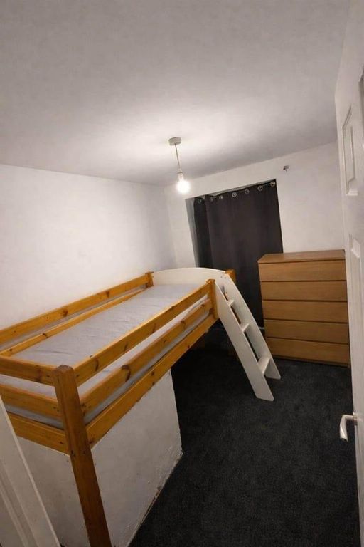 Property photo 3 of 10 Photo 3