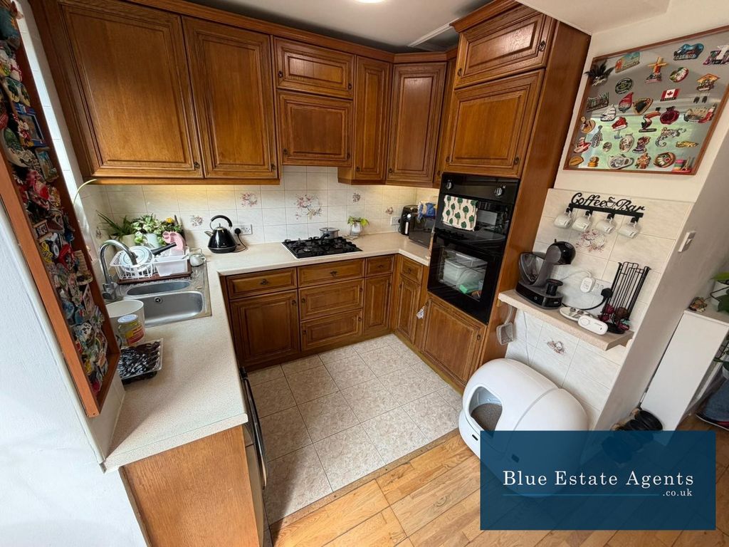Property photo 1 of 14 Kitchen