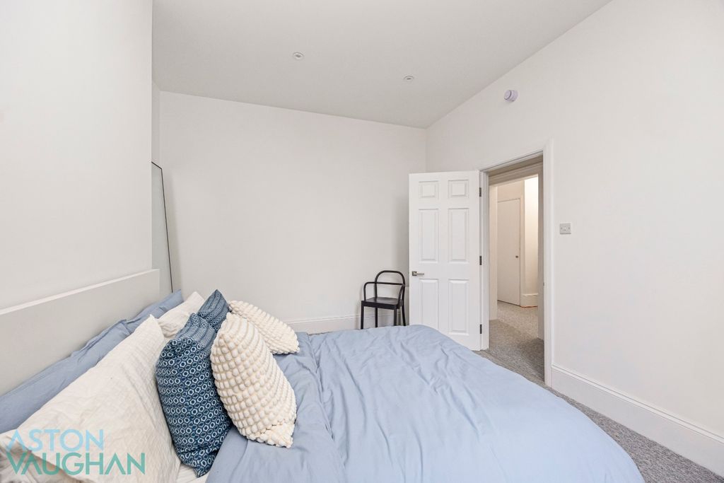 Property photo 3 of 20 4702684