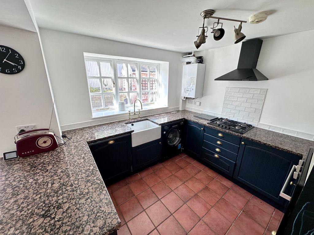 Property photo 2 of 15