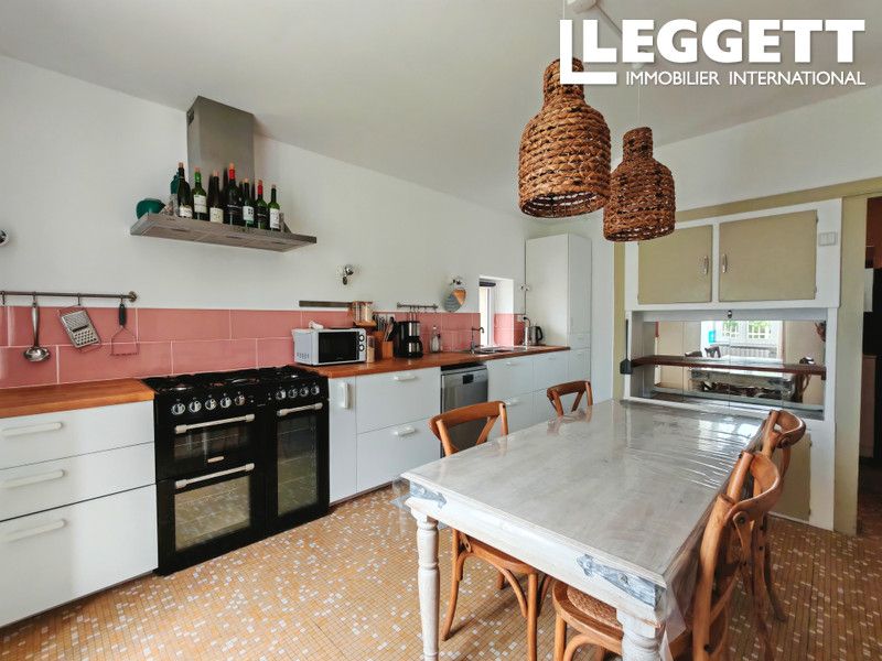 Property photo 3 of 10