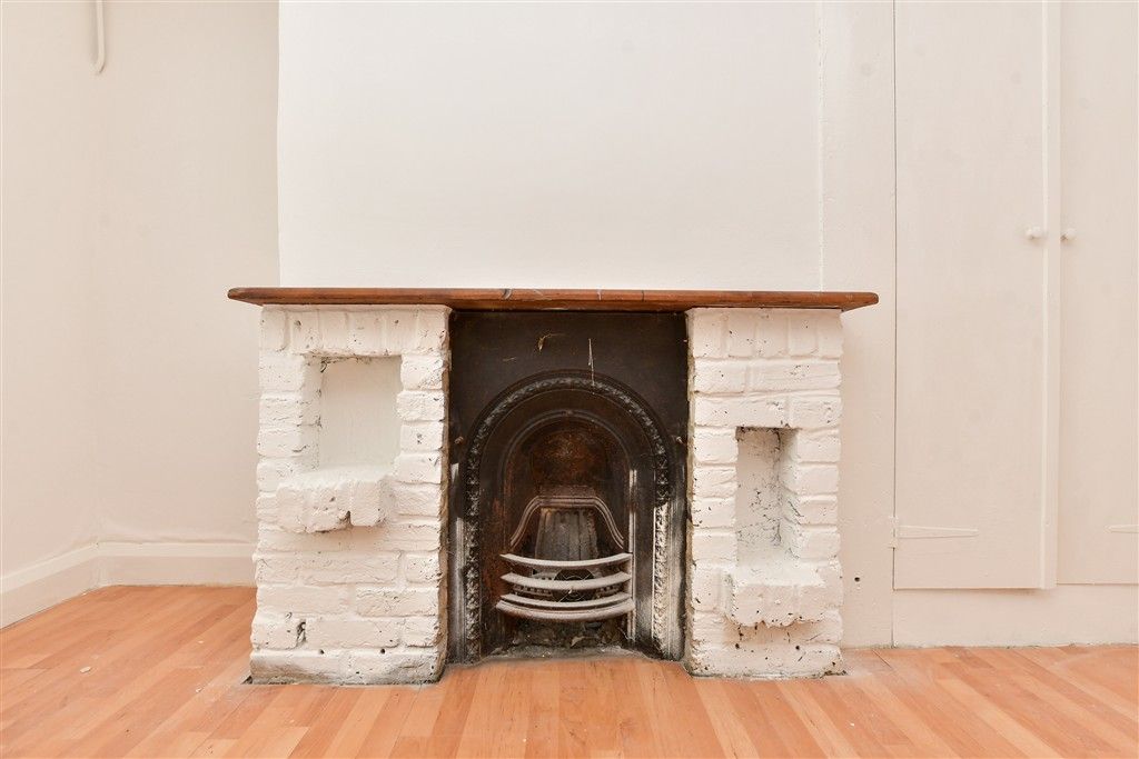 Property photo 3 of 17 Internal Feature