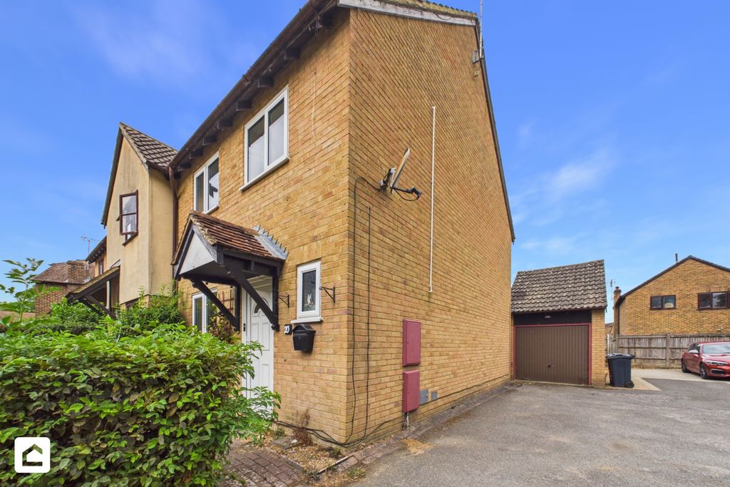 Property photo 2 of 19 Cam04580G0-Pr0053-Still003