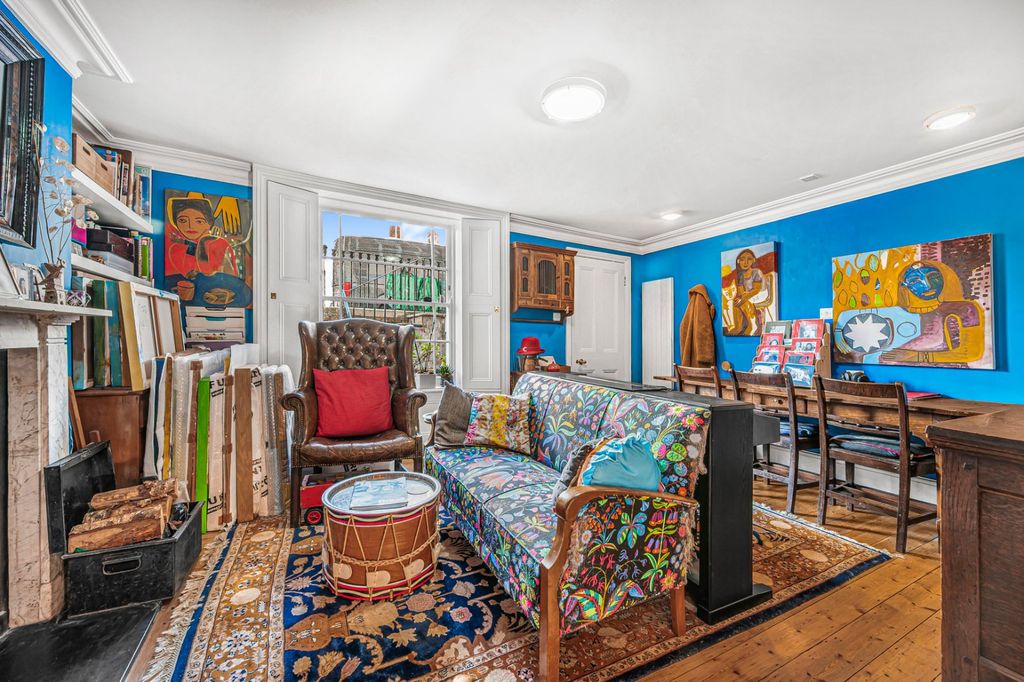 Property photo 3 of 19