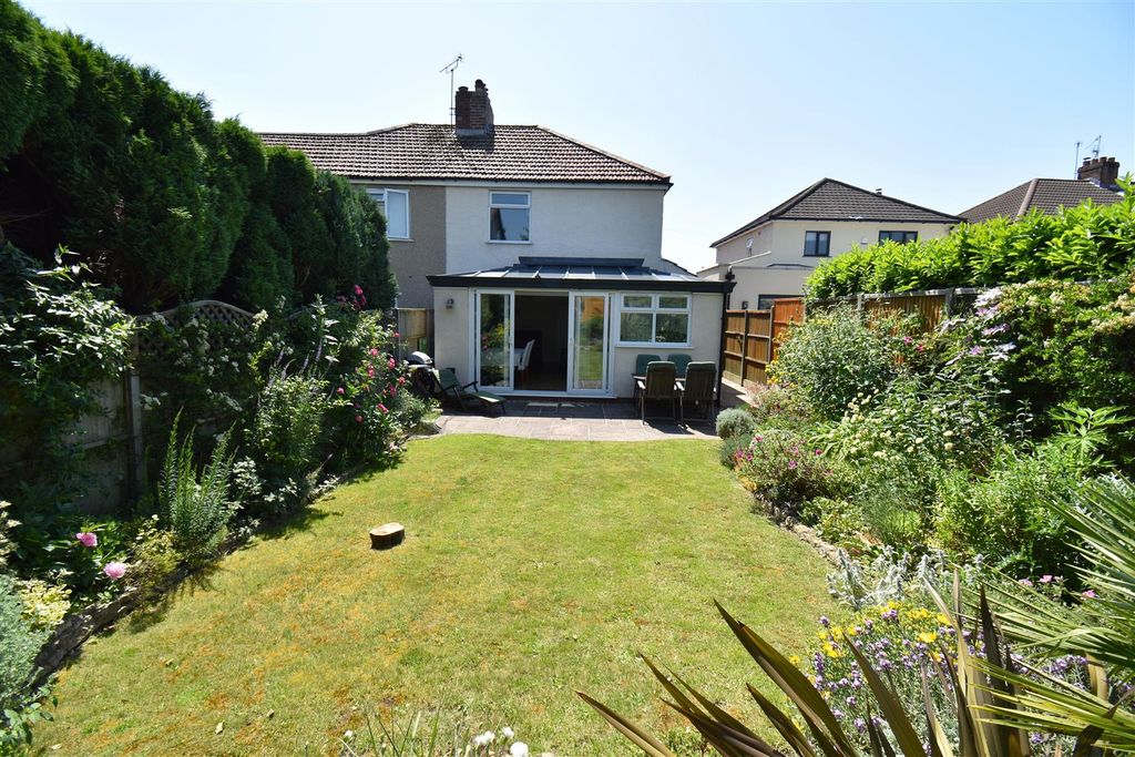Property photo 2 of 18