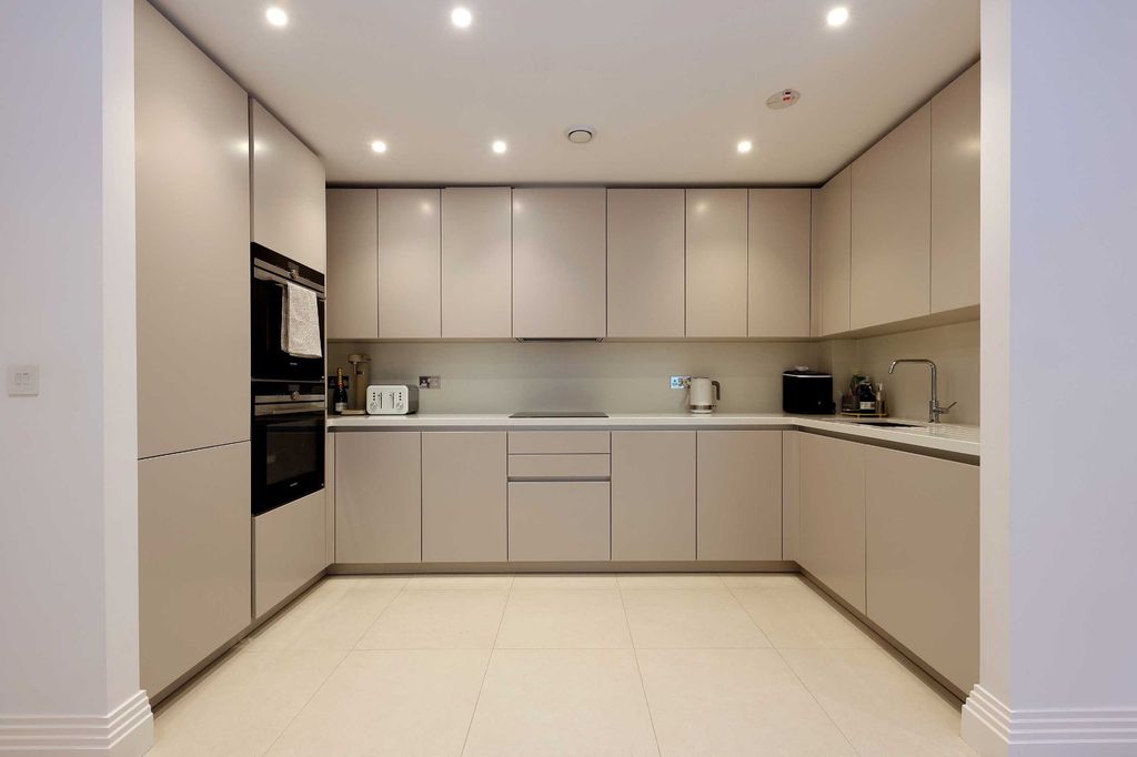 Property photo 3 of 16 Picture No. 09