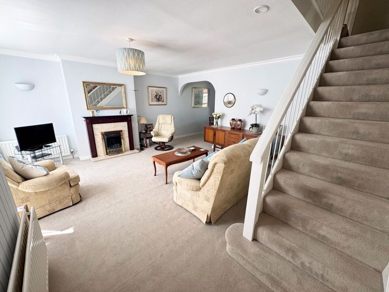 Property photo 3 of 13 Photo 4