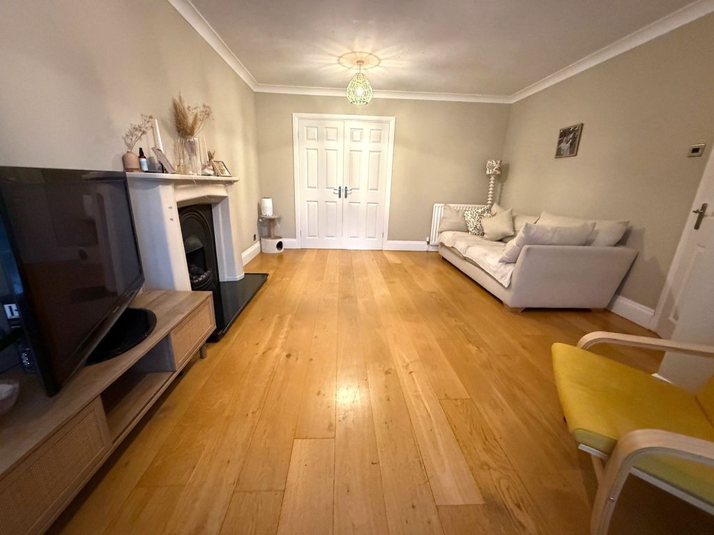 Property photo 3 of 22 Photograph 3