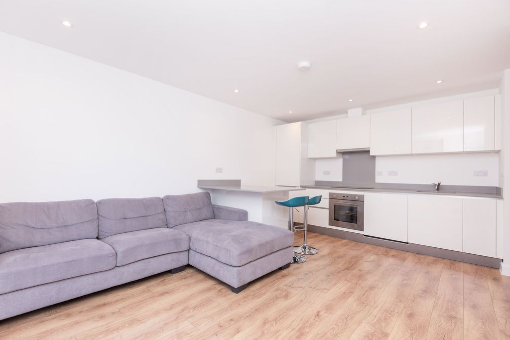 Property photo 3 of 8