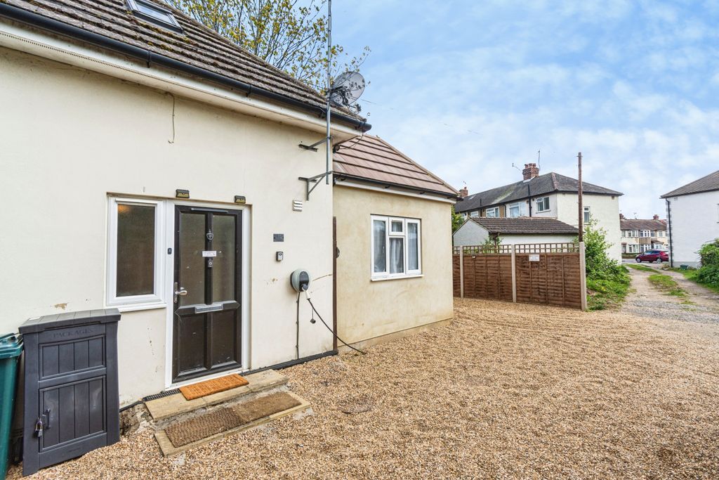 Property photo 2 of 20