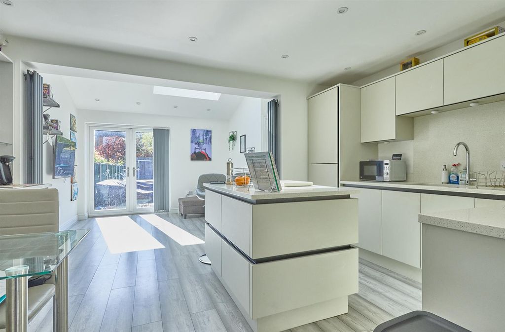 Property photo 2 of 13 Knights Cl Stoney Stanton_10.Jpg