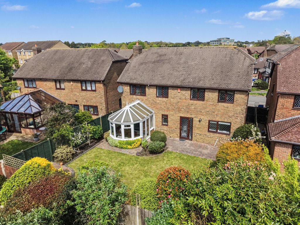 Property photo 2 of 29