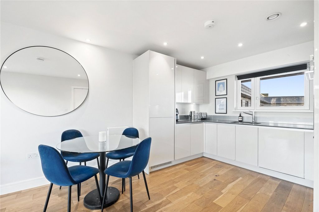 Property photo 2 of 12 Kitchen