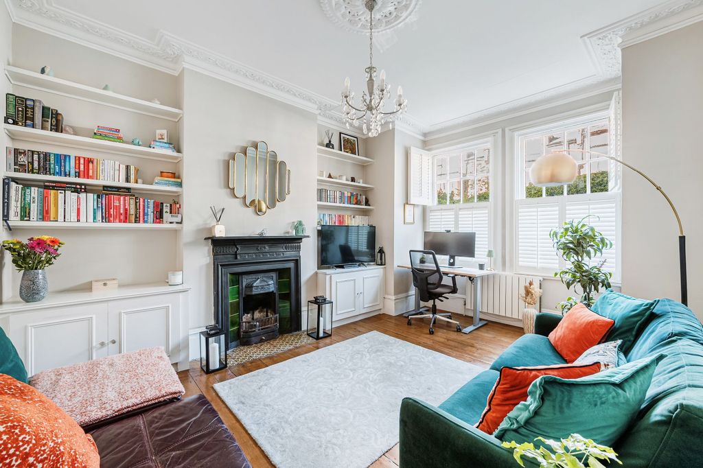 Property photo 1 of 13