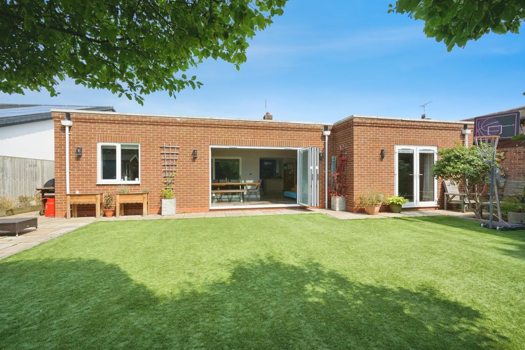 Property photo 2 of 15