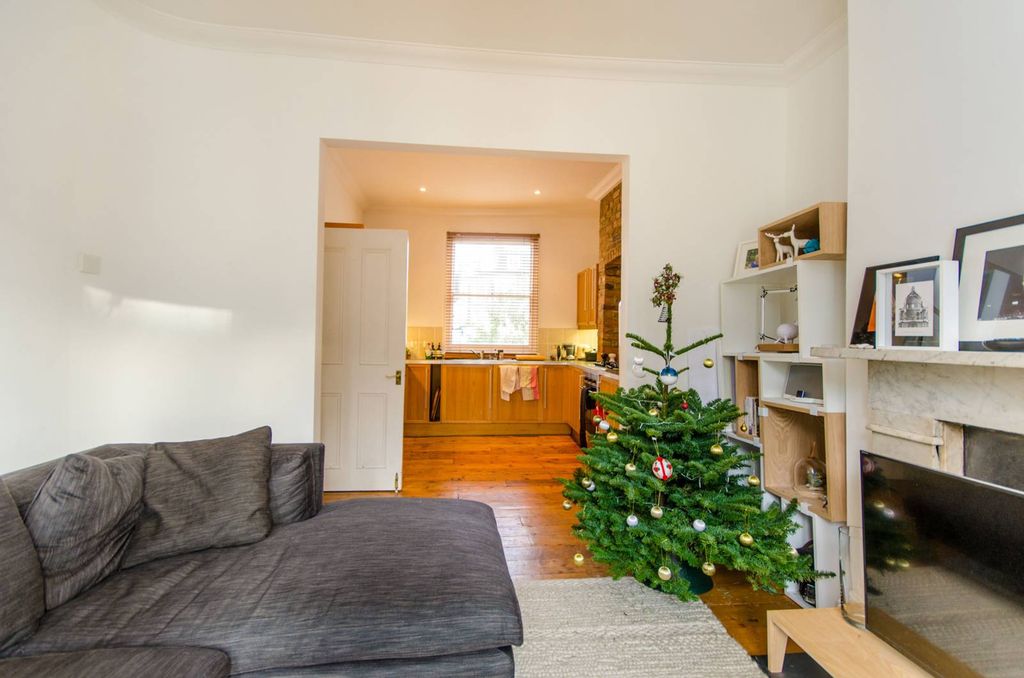 Property photo 3 of 7