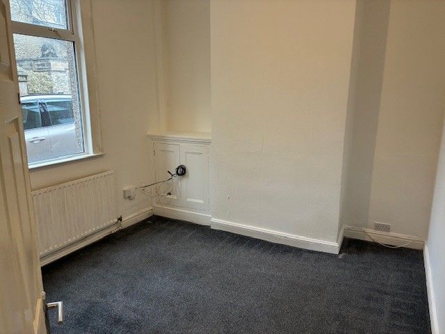 Property photo 3 of 9 Photo