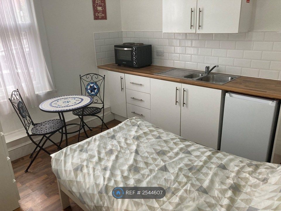 Property photo 2 of 7