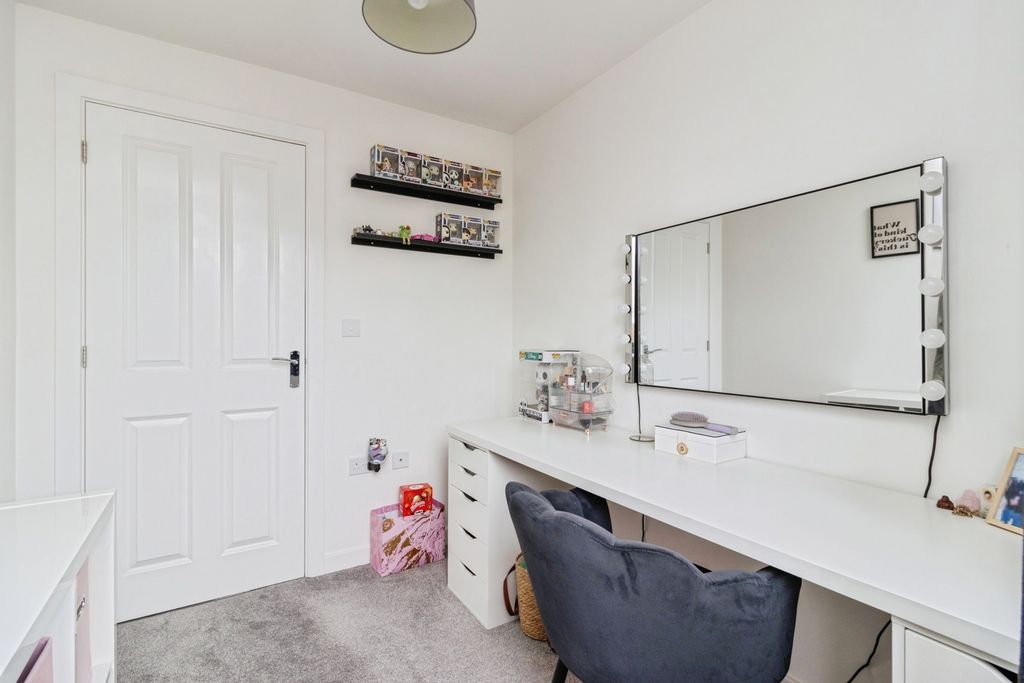 Property photo 3 of 19 Pbox-Img.Jpg