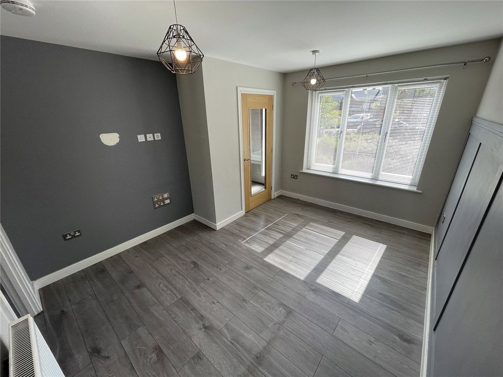 Property photo 2 of 10 Picture No. 65