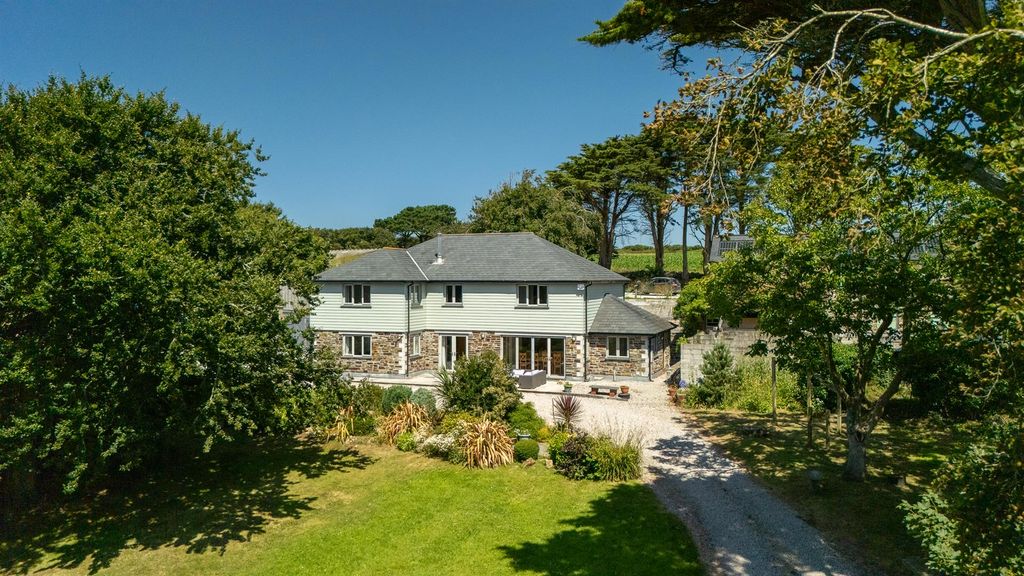 Property photo 1 of 30