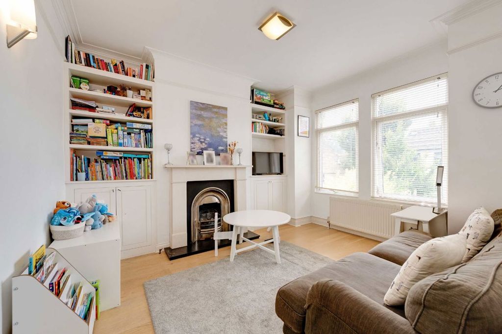 Property photo 2 of 7