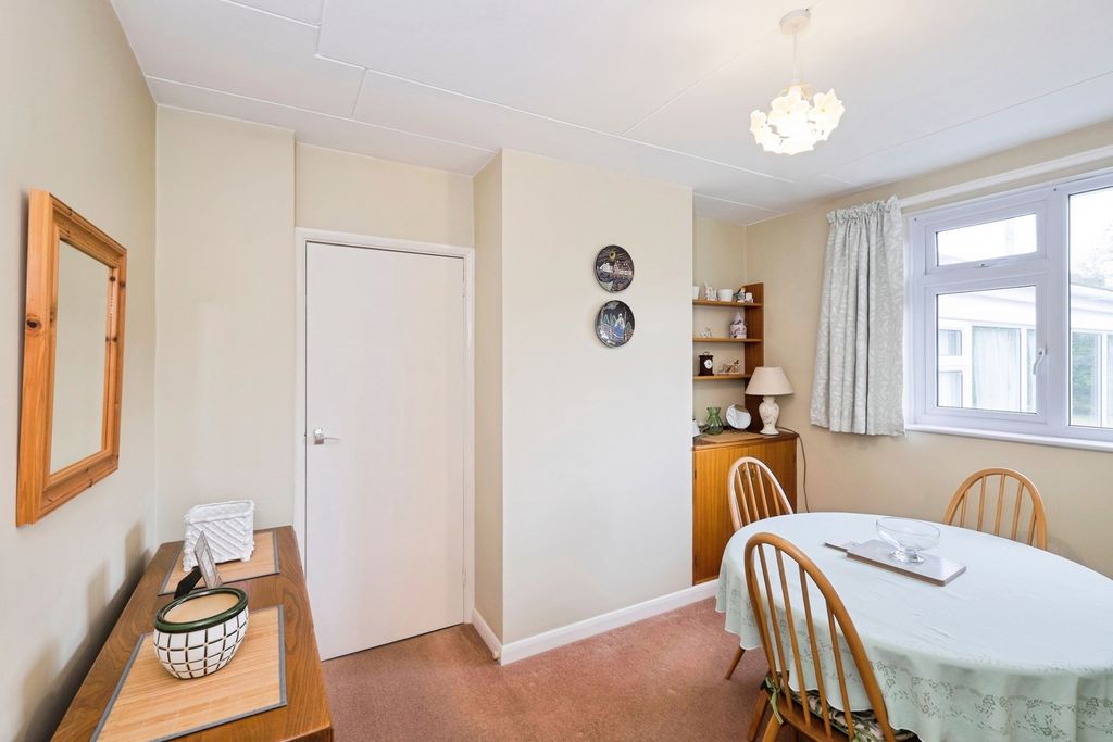 Property photo 3 of 17 Photo