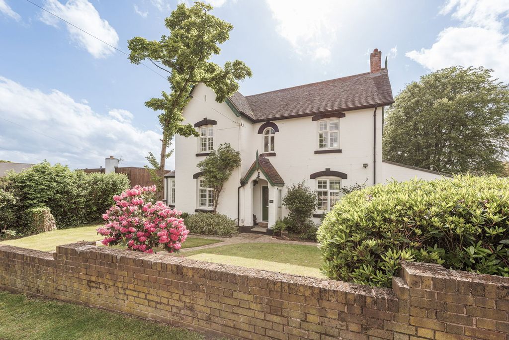 Property photo 1 of 58