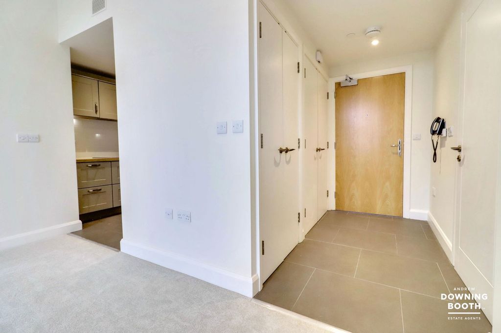 Property photo 3 of 22