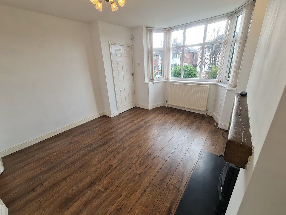 Property photo 2 of 20 Living Room