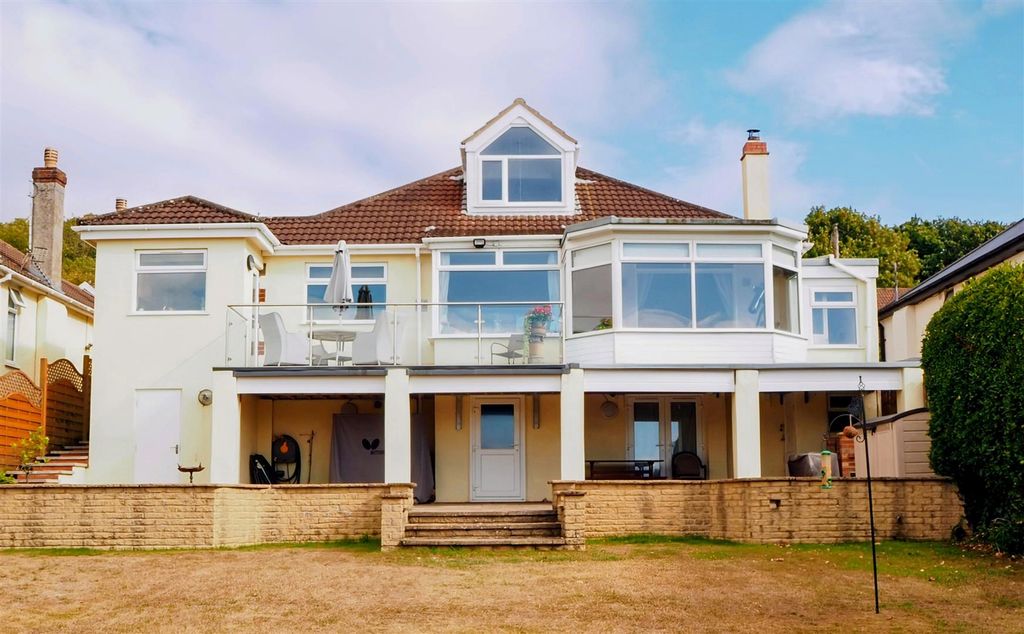 Property photo 1 of 68 098E4179-1Ec6-4A7d-868d-5Fbd2Bdb68d2~1.Jpg