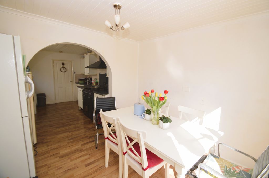 Property photo 3 of 11 Dsc_1575