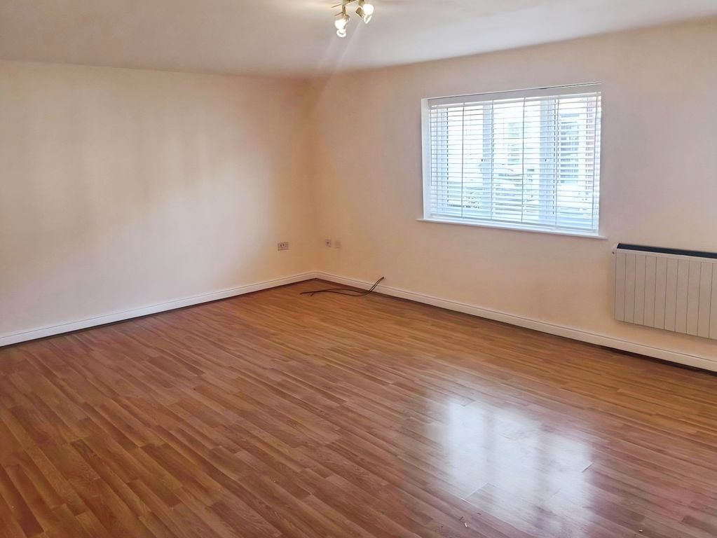 Property photo 2 of 6