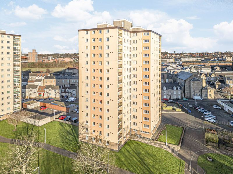 Property photo 1 of 17 External