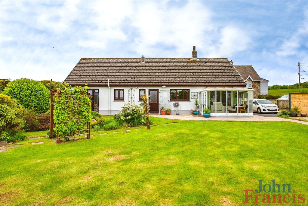 Property photo 2 of 24 Picture No. 23