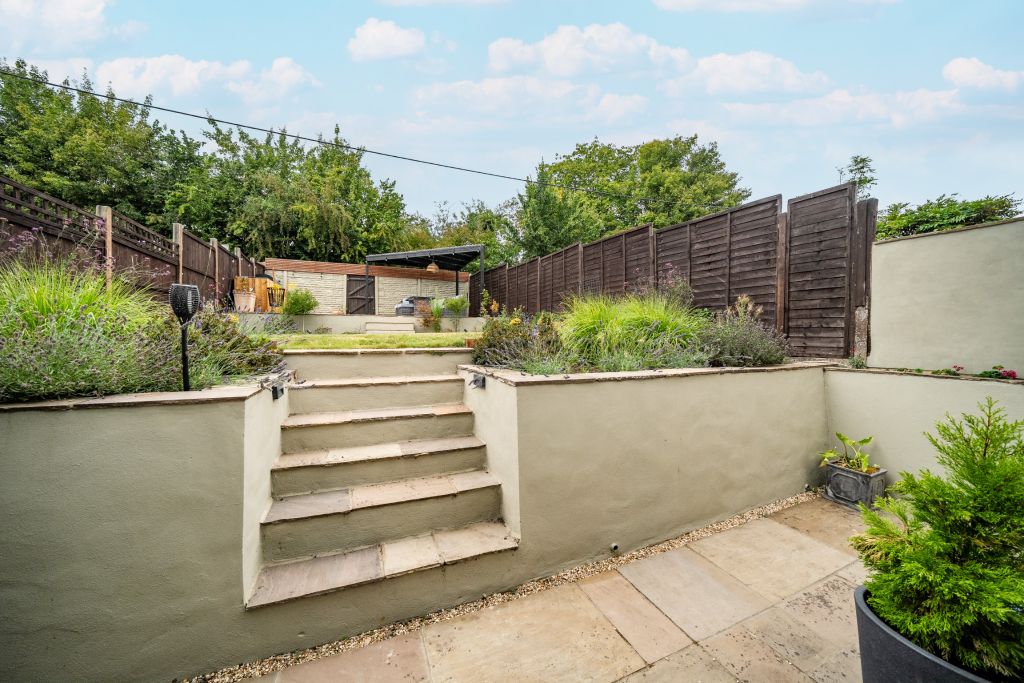 Property photo 2 of 34